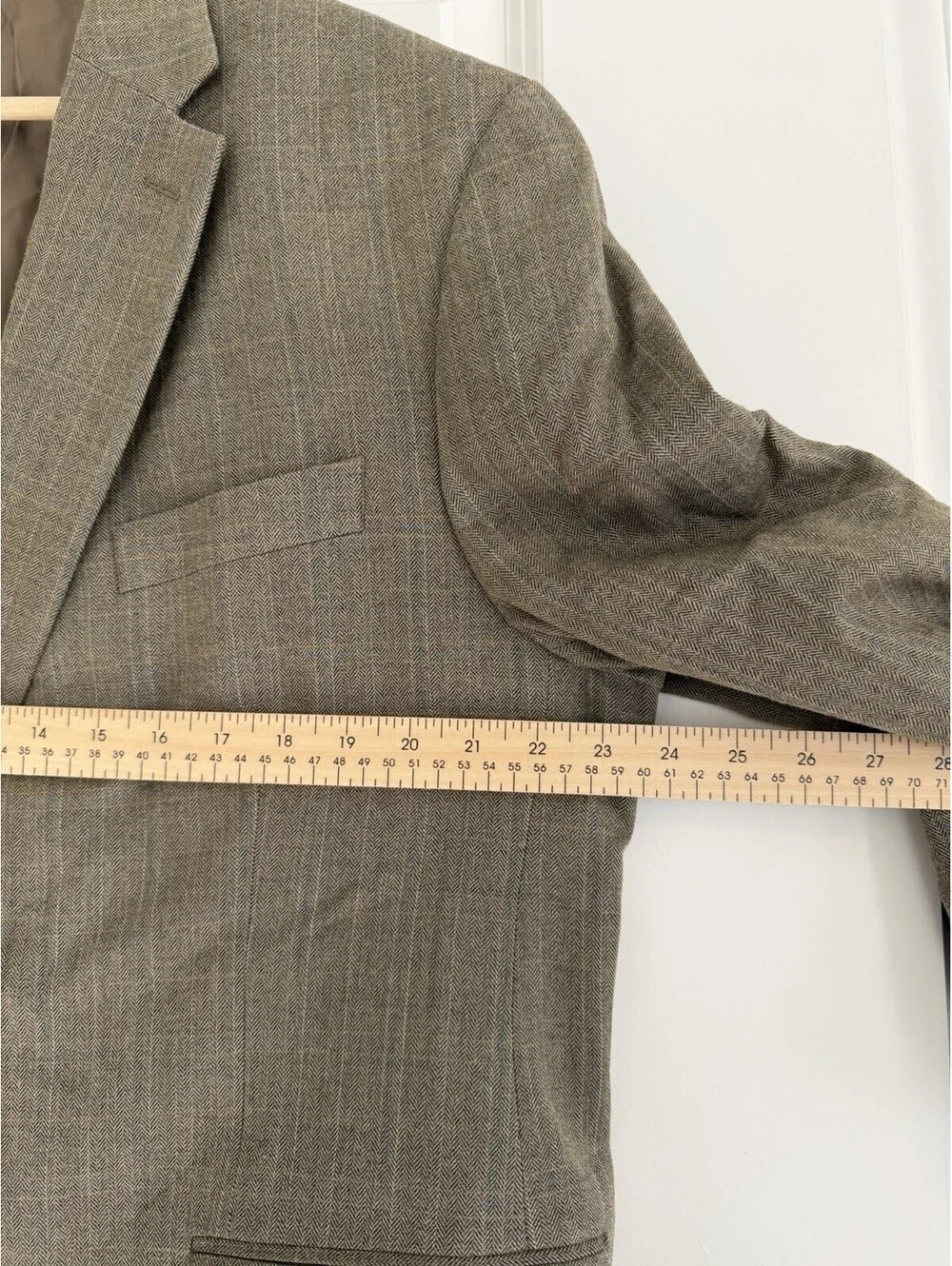 Lauren Ralph Lauren Men’s Taupe Herringbone Sport Coat Size 46S Silk Wool Luxury